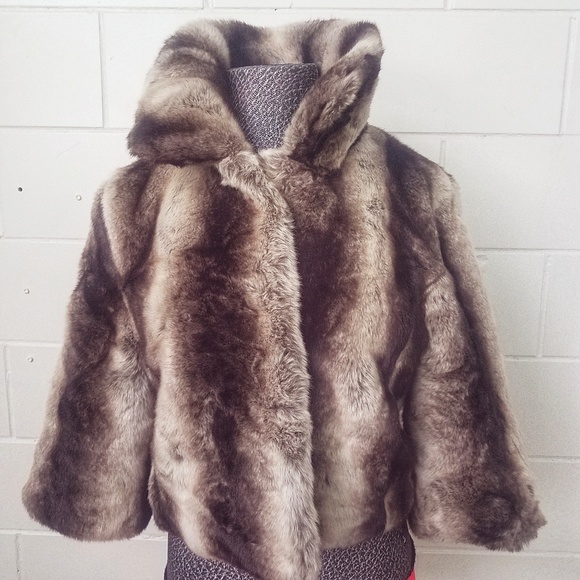 Terry Lewis Classic Luxuries Jackets & Blazers - Terry Lewis Classic Luxury Faux Fur Jacket